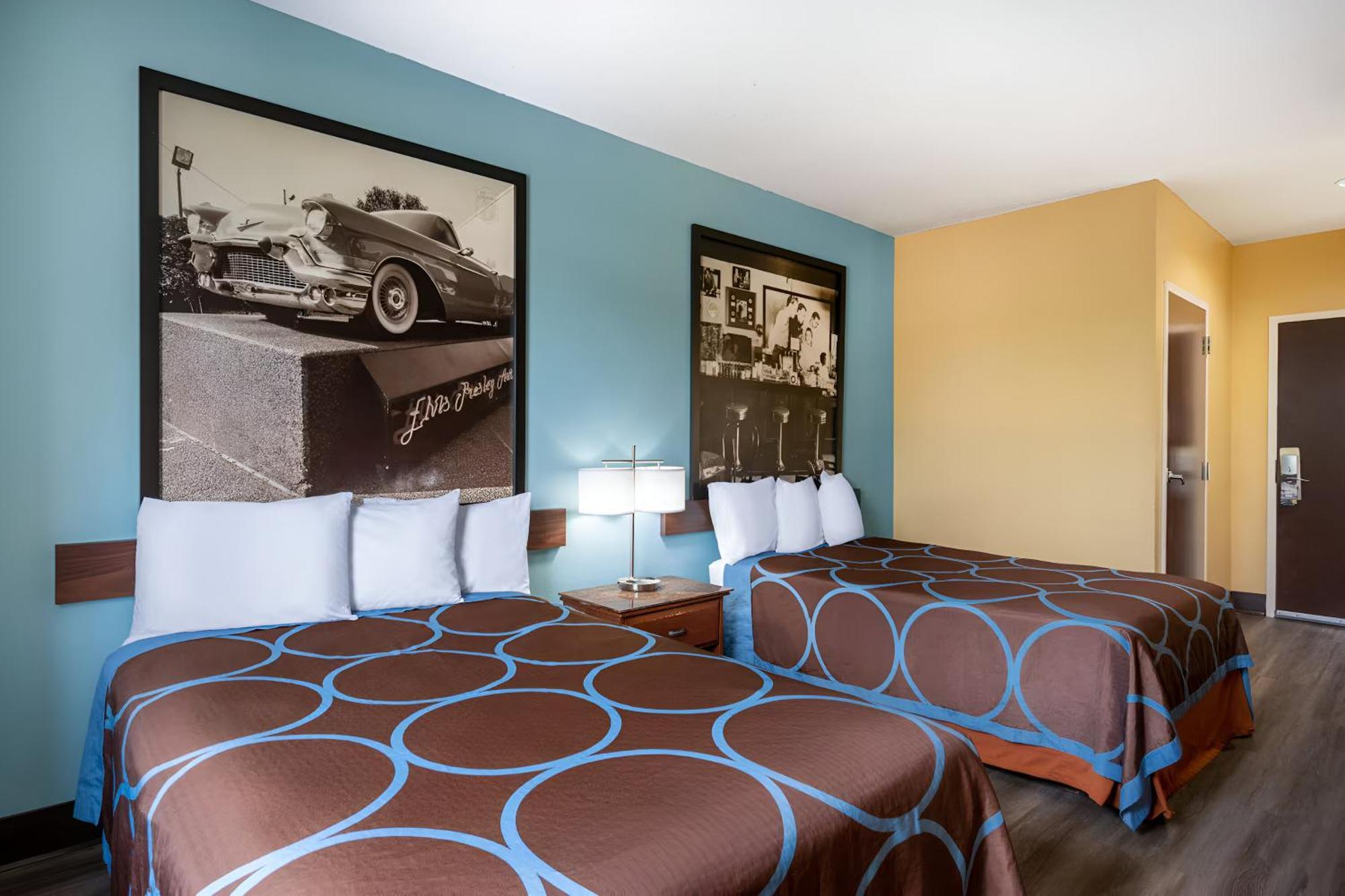 Super 8 By Wyndham Salisbury Hotel Exterior photo